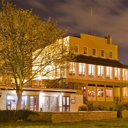 Royal Hotel, Bar & Grill Purfleet Dış mekan fotoğraf