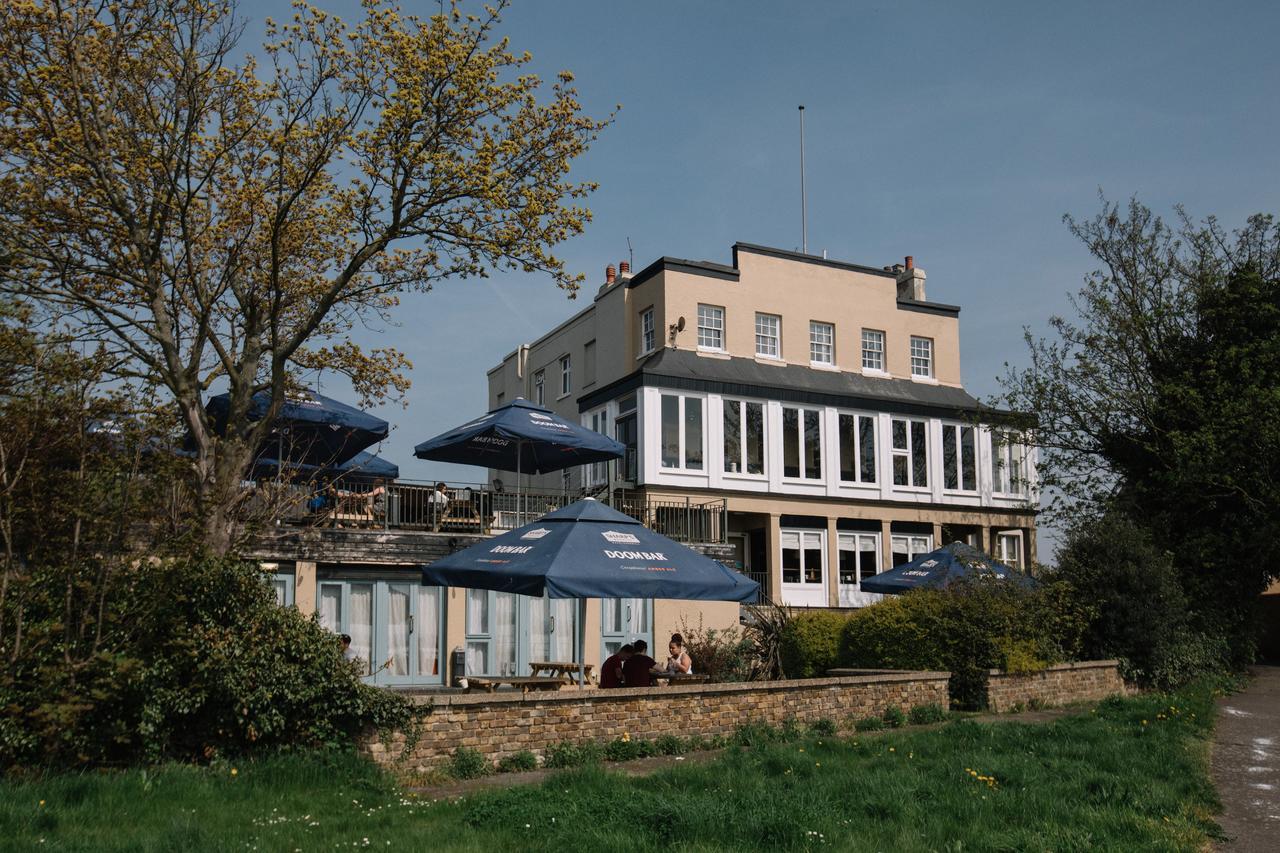 Royal Hotel, Bar & Grill Purfleet Dış mekan fotoğraf